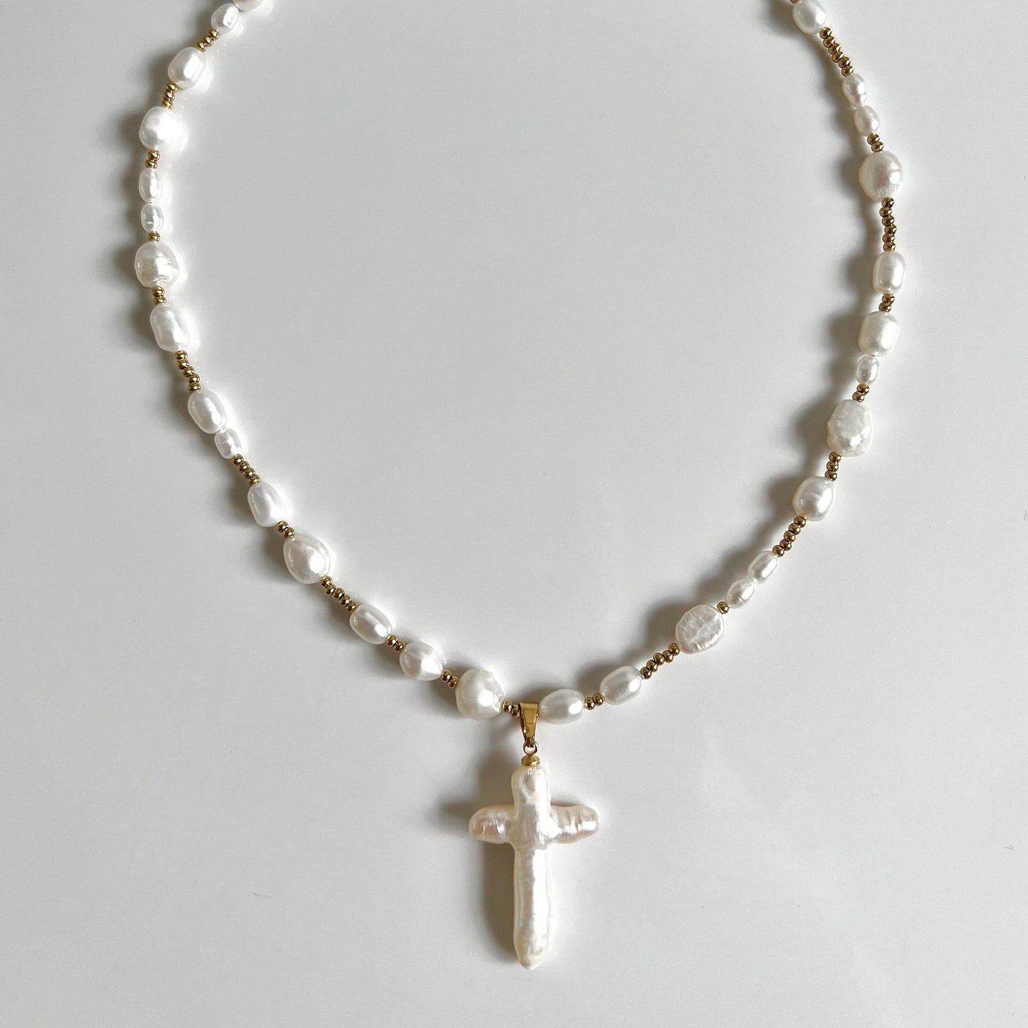 European And American Pearls Cross Shell Necklace Retro Literary Baroque Style