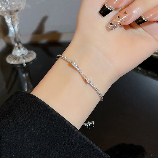 Niche exquise Micro incrusté de Zircon nœud Bracelet pour les femmes