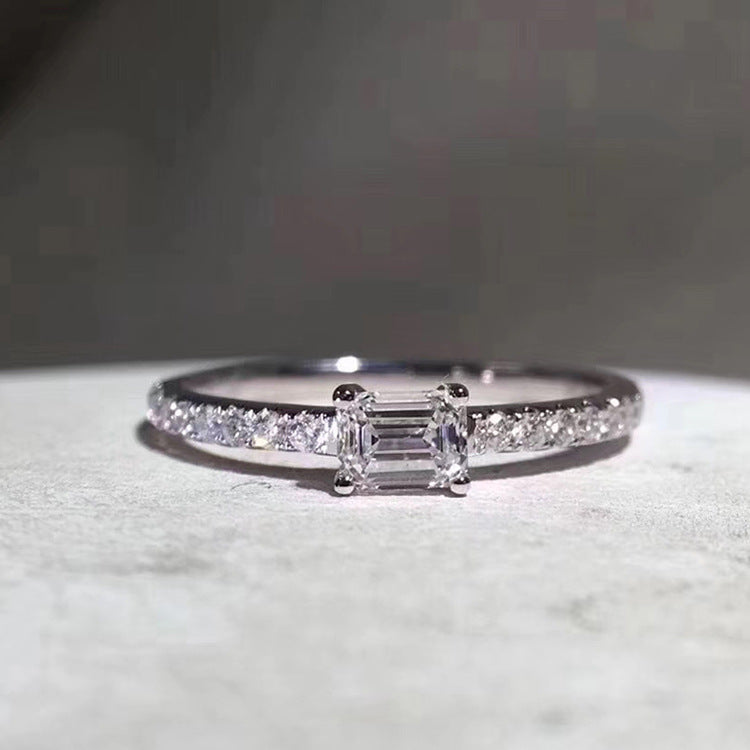 Bague en diamant rectangulaire Rock Candy en forme de barre exquise à la mode