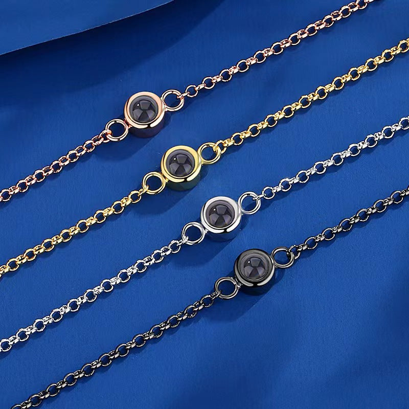 Pulsera retráctil de nanoproyección microtallada