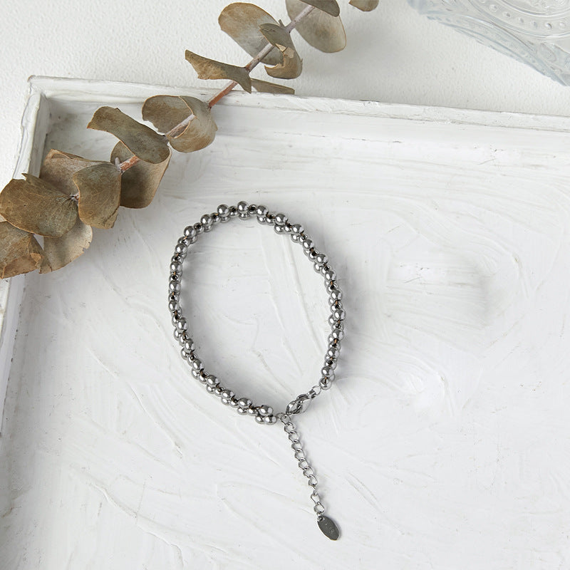 Bracelet multicouche rétro français à trois rangées de perles rondes pour femmes