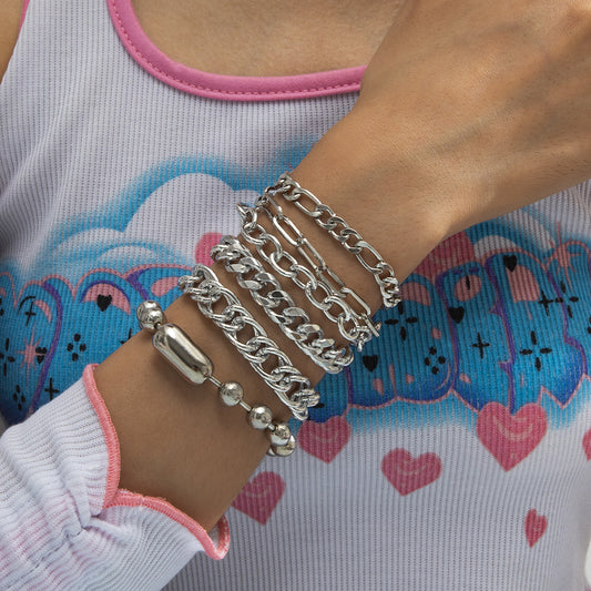 Bracelet multicouche à chaîne en métal avec perles rondes exagérées