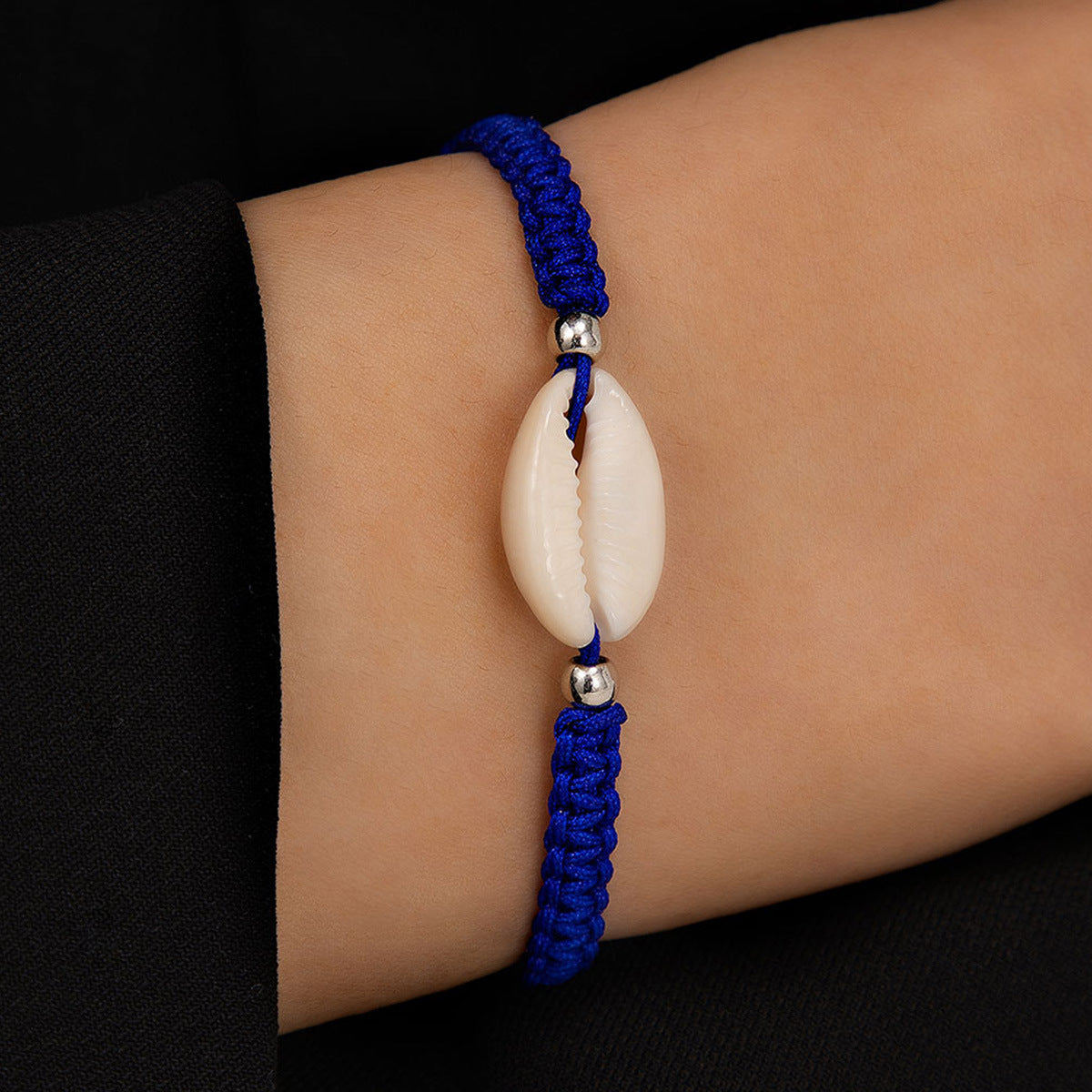 Bracelet à quatre couches creux clouté de diamants papillon bleu