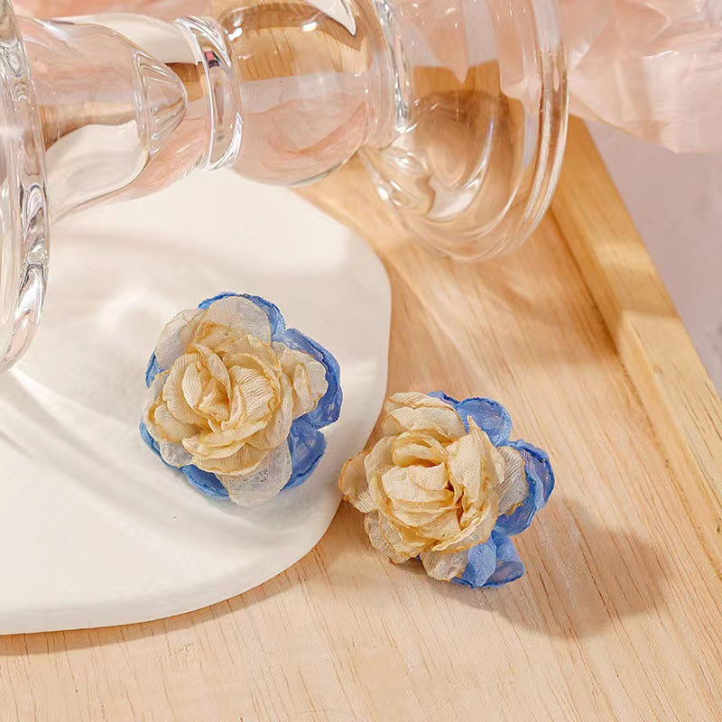 Boucles d'oreilles à visage rond et couches de couleur contrastée rétro