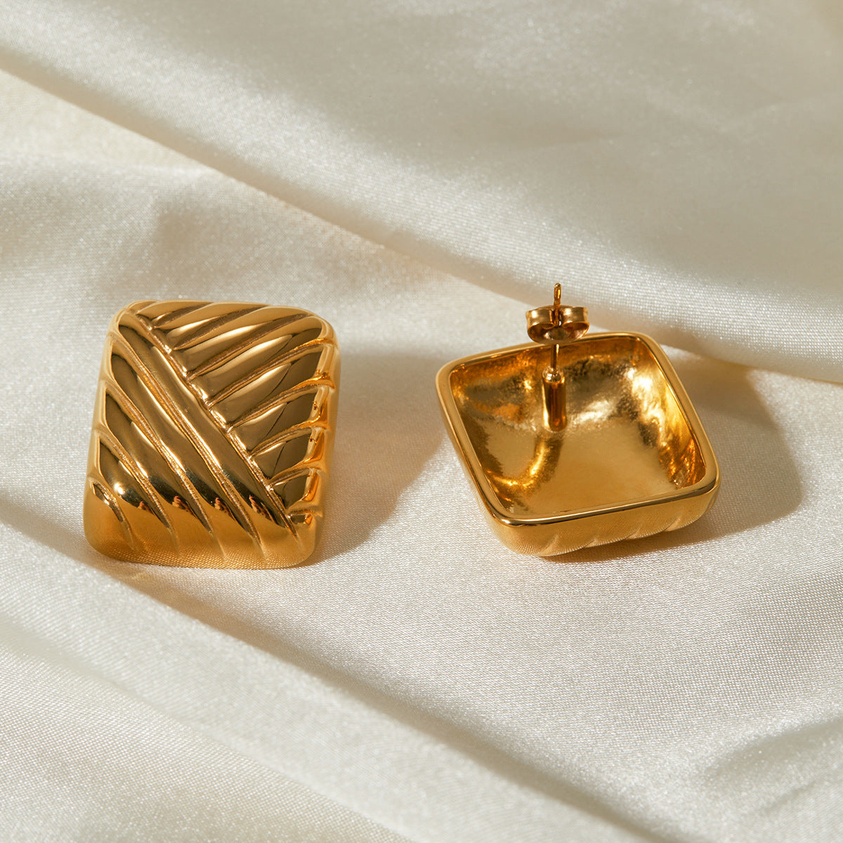 18k Gold Stainless Steel Square Woven Pattern Earrings