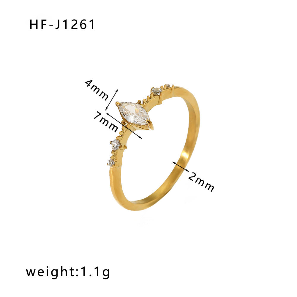 Anillo de diamantes de acero inoxidable chapado en oro de 18 quilates con incrustaciones de circón