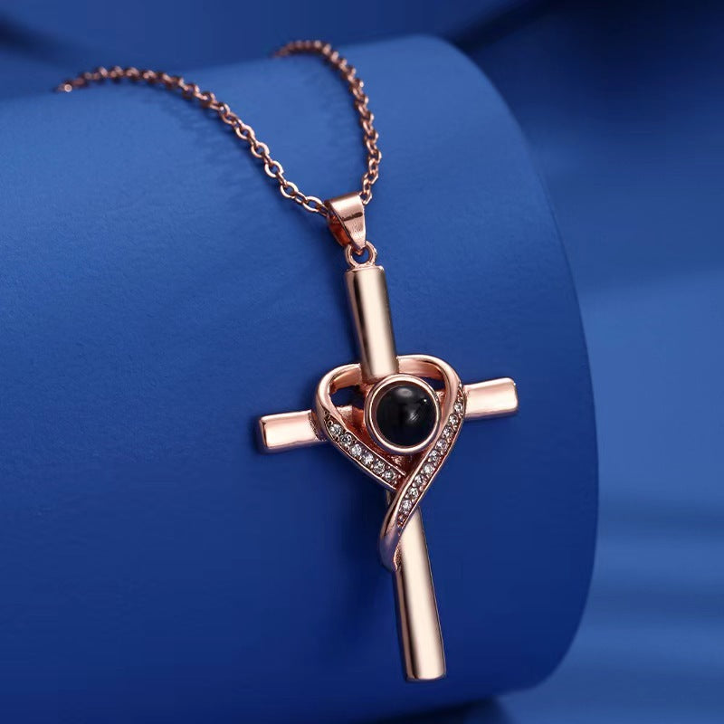 Collier de projection Je t'aime en 100 langues, pendentif croix d'amour