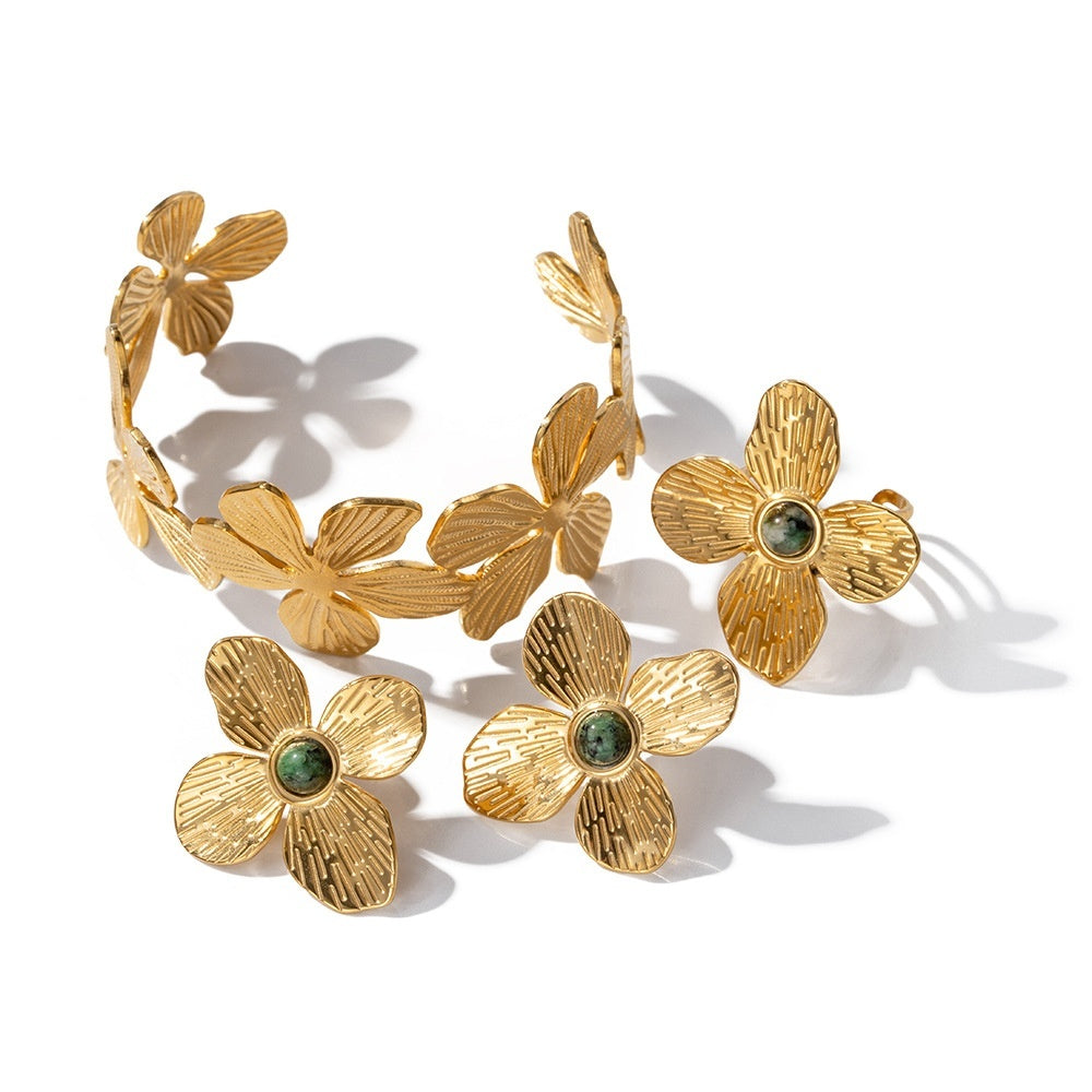 Nueva pulsera de flores, traje de alta calidad, elegante temperamento antiguo, adorno de acero de titanio turquesa africana