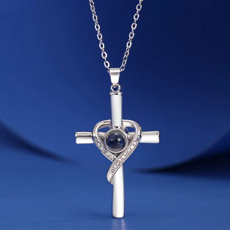 Collier de projection Je t'aime en 100 langues, pendentif croix d'amour