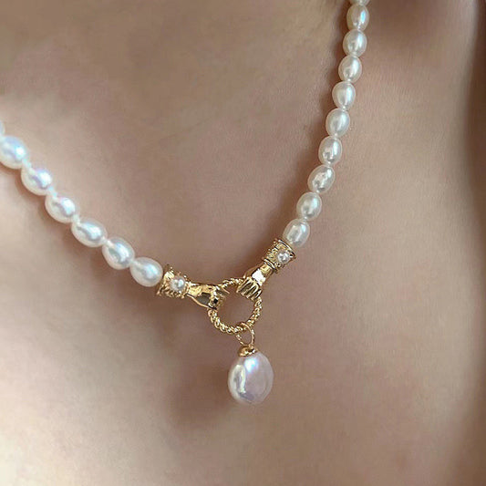 Collar de perlas beige de agua dulce de 4-5 mm