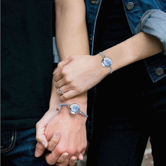 Bracelet à induction Totwoo Blue Lovers, une paire d'amoureux longue distance