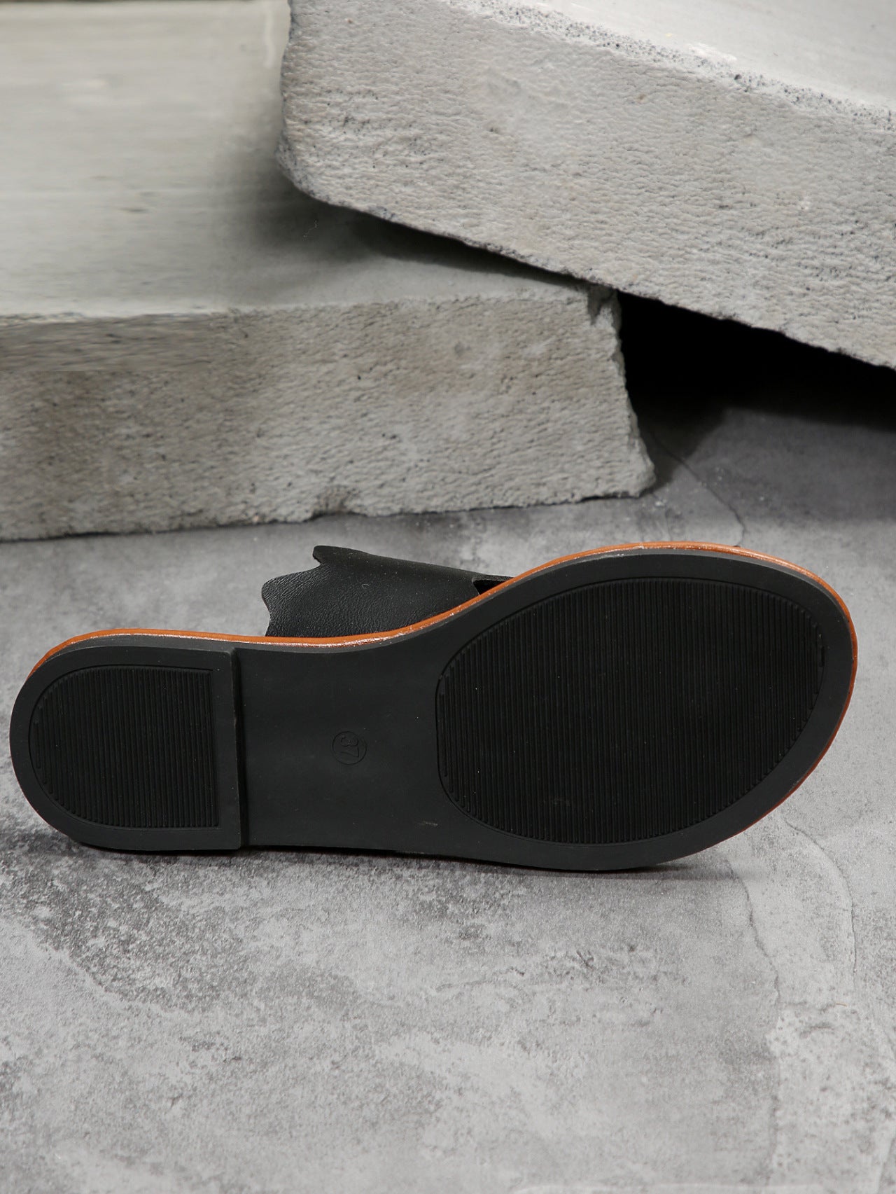 Pantuflas con anillo de dedo plano estilo retro para mujer