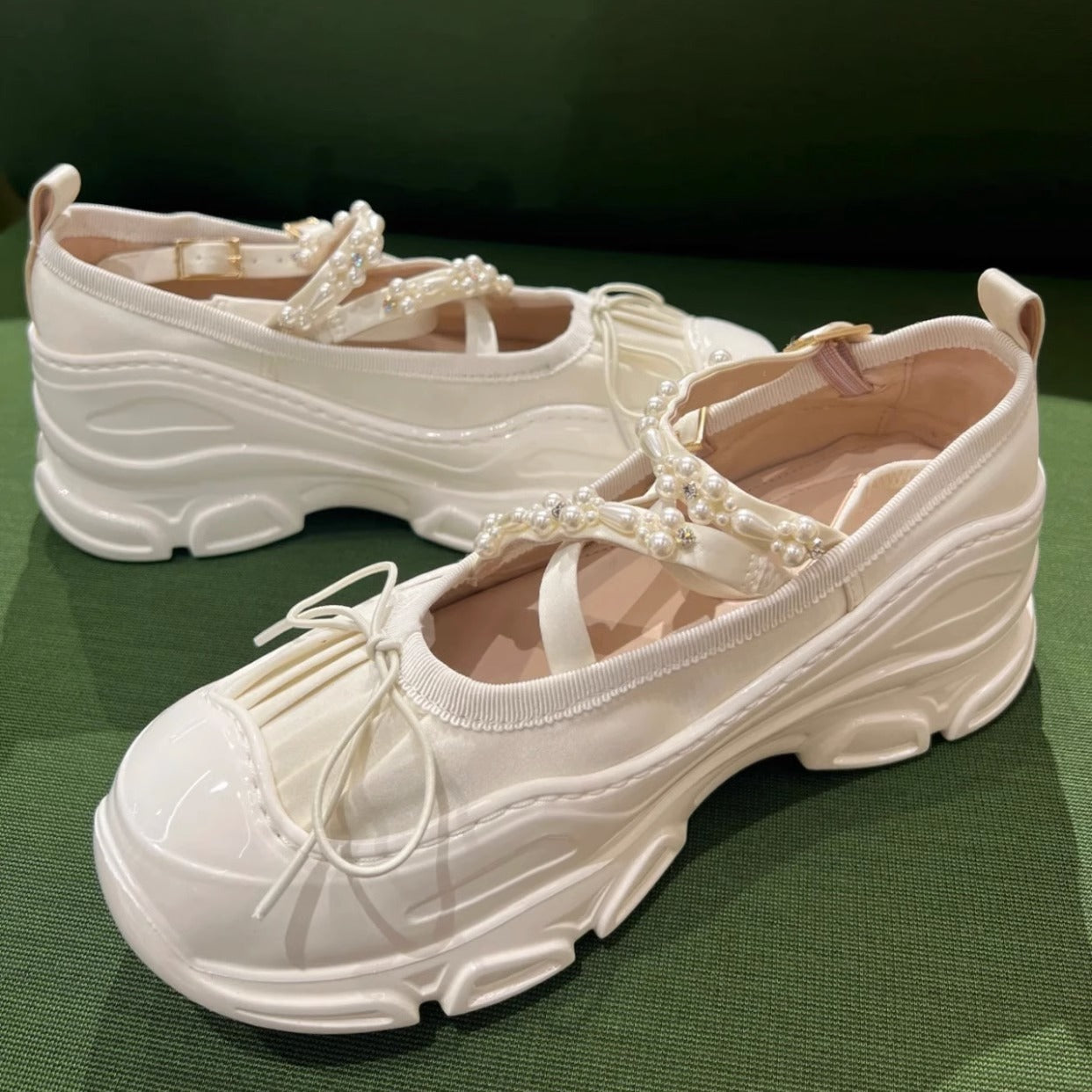 Chaussures de sport en cuir creux Muffin pour femmes