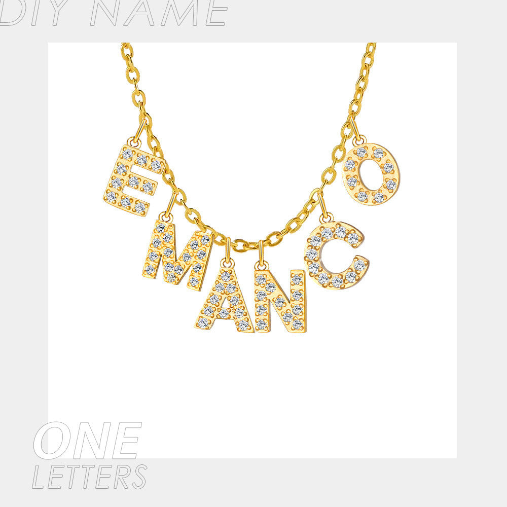 Colgante de collar con nombre de 26 letras de ladrillo y piedra con microincrustaciones