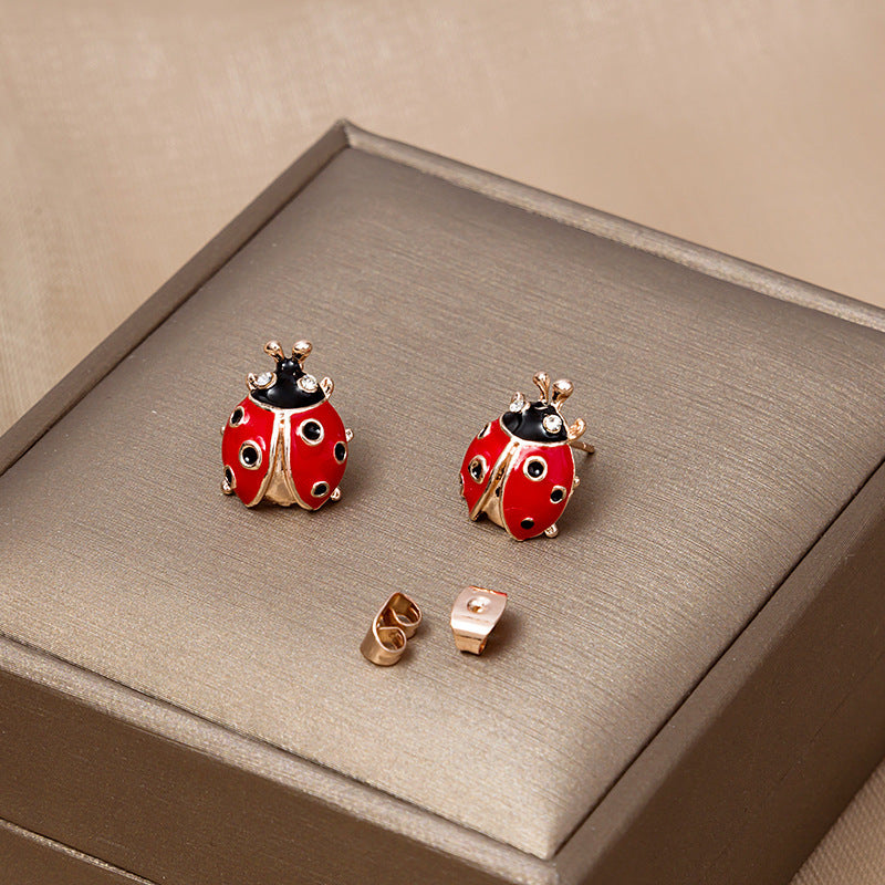Japanese And Korean Retro Cute Fashion LADYBIRD Stud Earrings