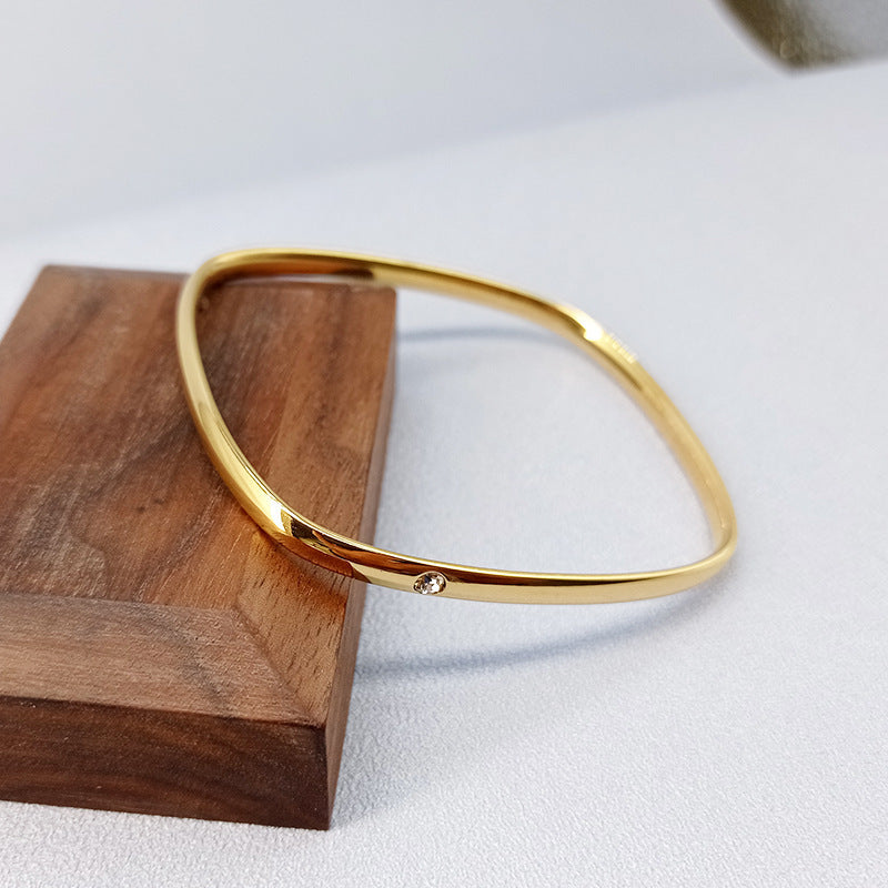 Fashion Exquisite Inlaid Square Bracelet