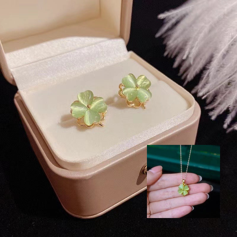 Rotating Green Four-leaf Clover Necklace And Earring Suit
