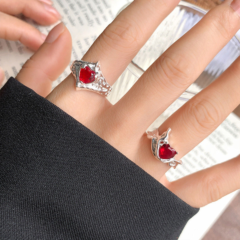 Bague de tempérament rubis de haute qualité, Niche féminine, accessoires en forme de cœur