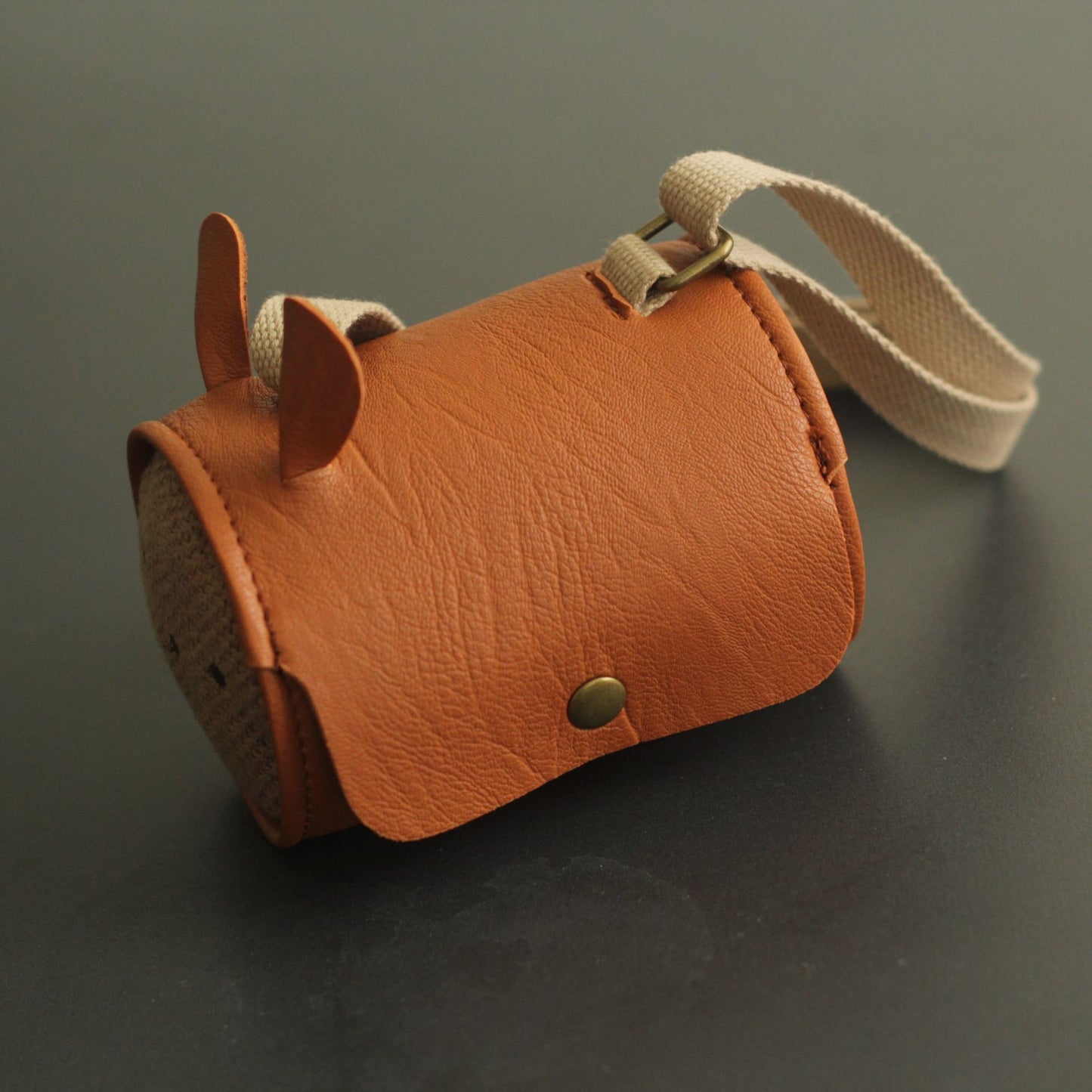 Riñonera para niños con forma de cubo de conejo 3D