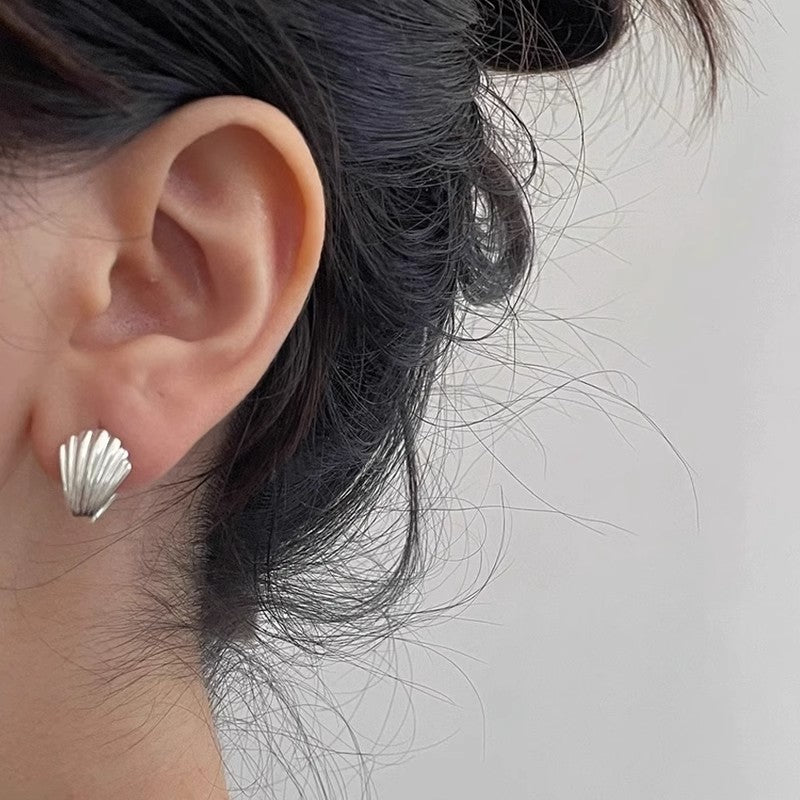 Shell Ear Clip Women's Fashion Simple Silvering Earrings
