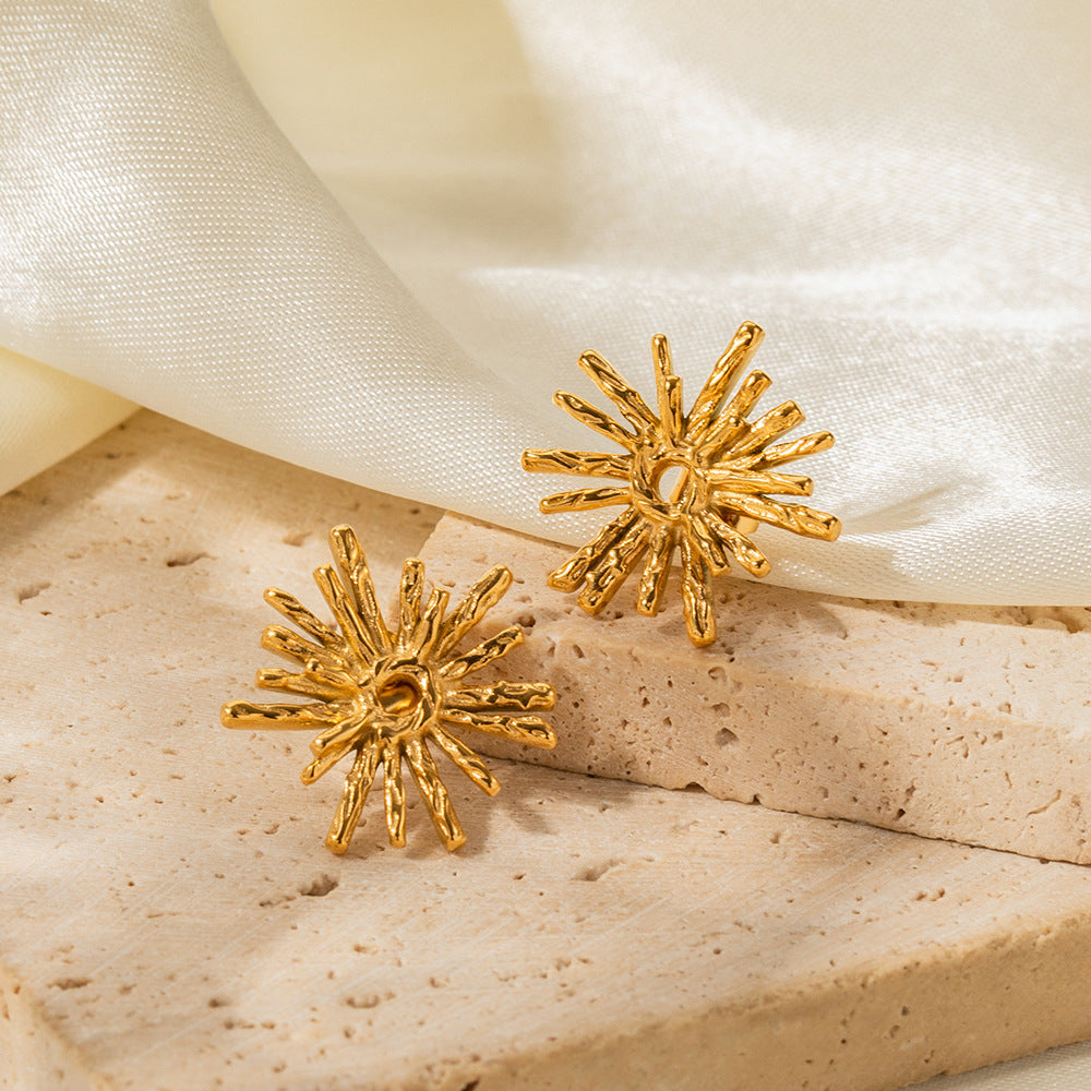 Women's Fashion Temperament Radial Earrings
