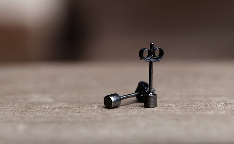 S925 Fashion Simple Round Mini Ear Studs