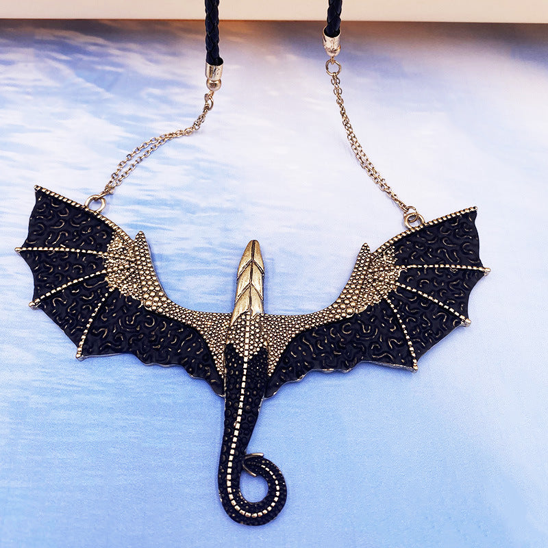 Pendentif en alliage d'or ancien ptérosaure Rock, collier de chauve-souris en corde de cuir d'halloween