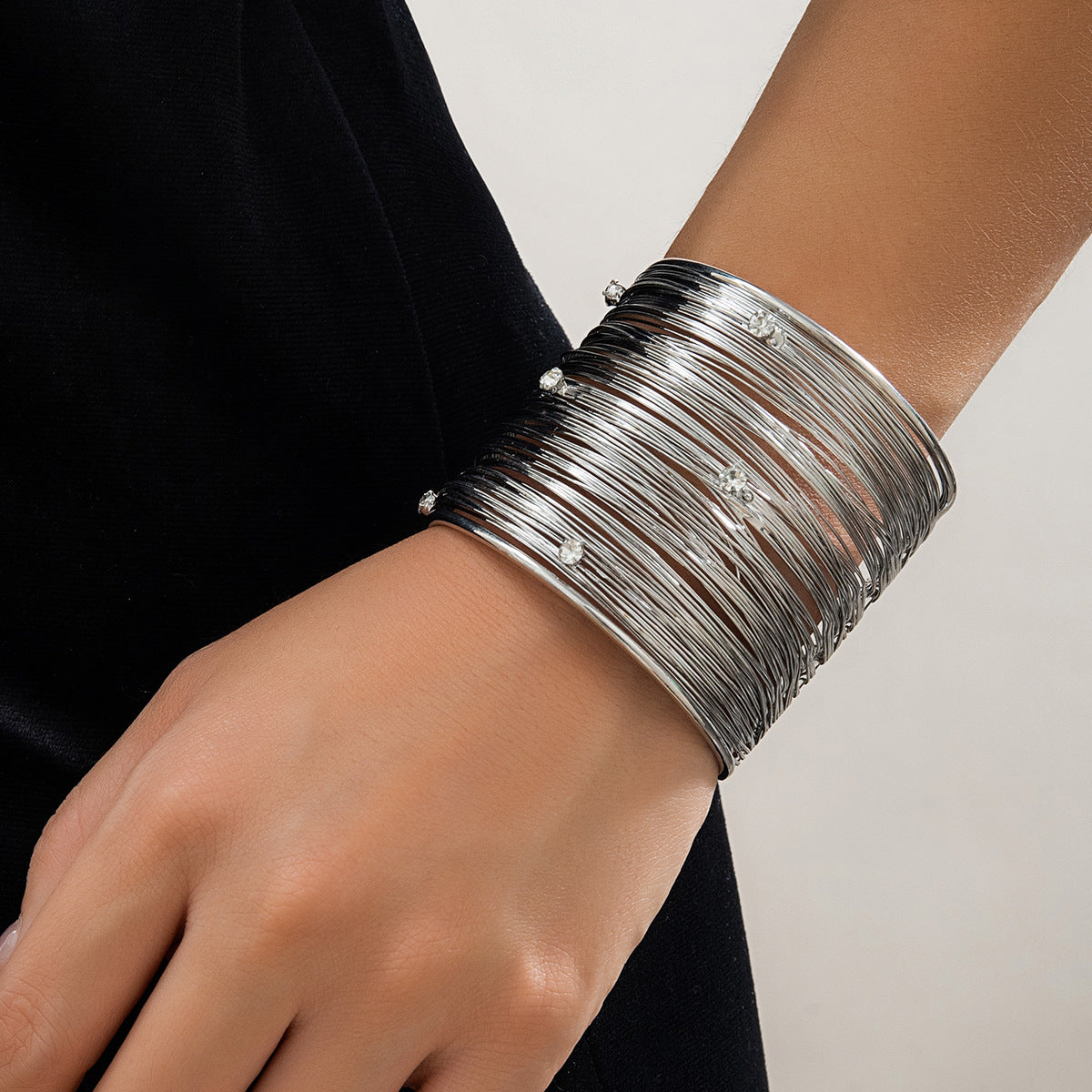 Bracelet à lignes de dessin larges, style punk, doux et cool