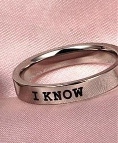 Bague de couple de couple de niche simple en acier titane