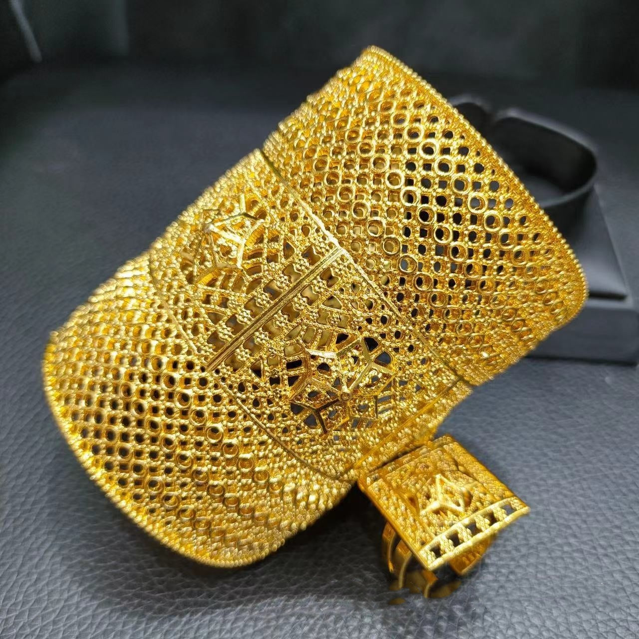 Bracelet Ouvert Femme Large Imitation Cuivre Plaqué Or