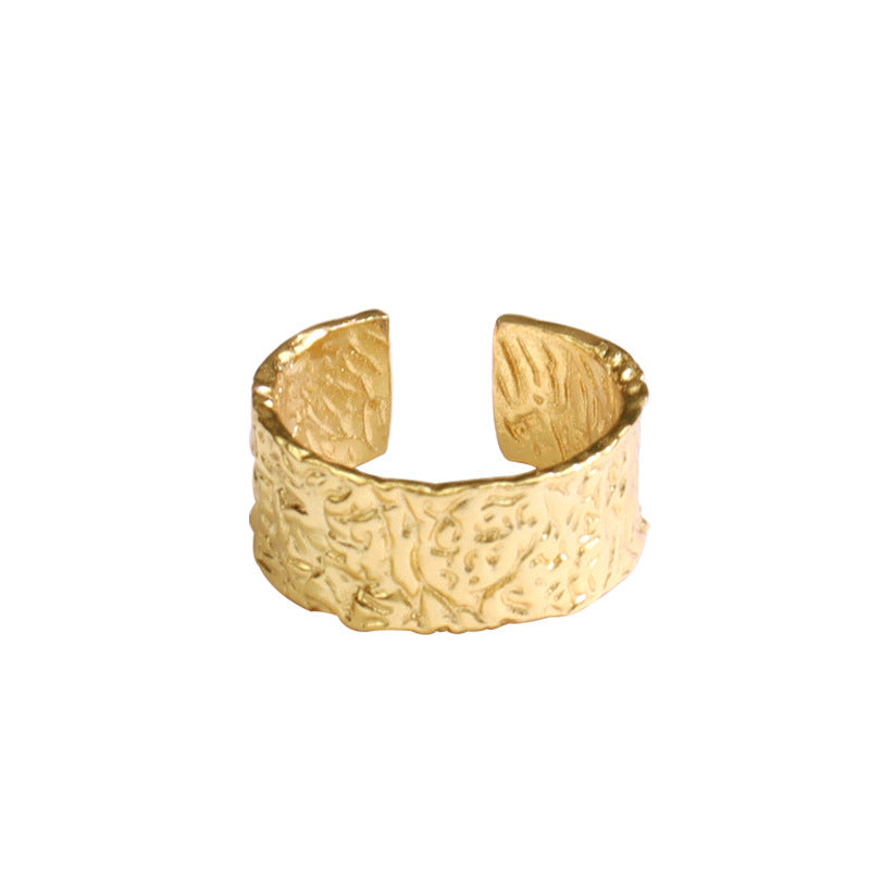 Retro Croissant Female Niche Ring