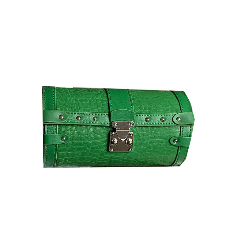 Sac à bandoulière cylindrique en peau de mouton