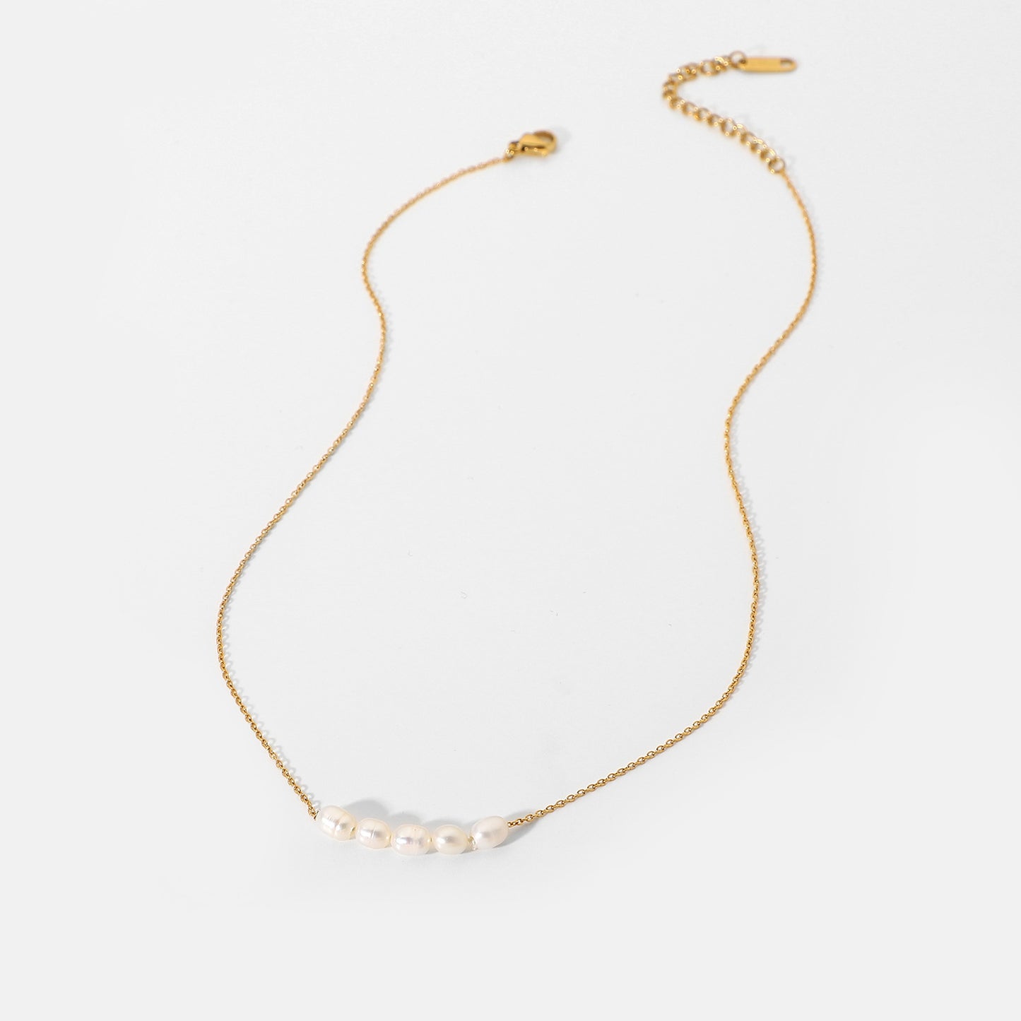 Collier de clavicule plaqué or 18 carats, collier de perles d'eau douce naturelles, ornement