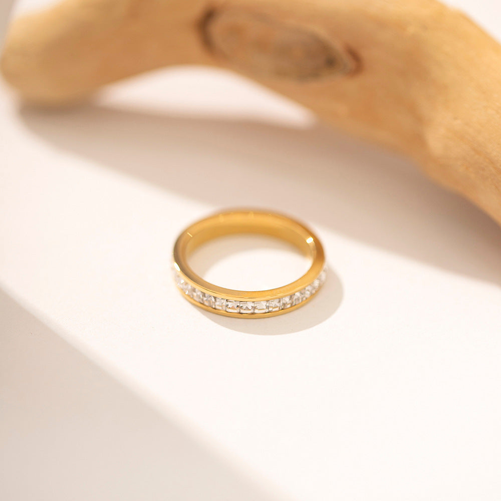 French Retro Single Diamond Inlaid Zircon Ring