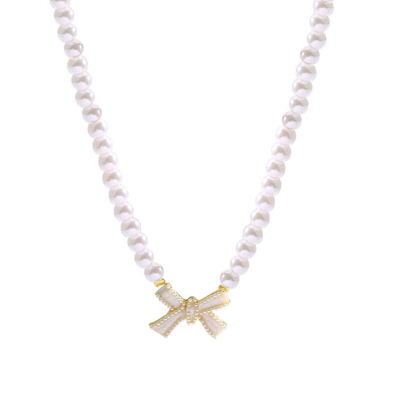 Short Temperamental Clavicle Chain Bow Necklace