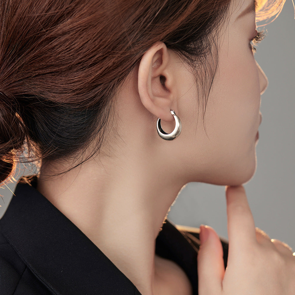 Clip d'oreille géométrique en forme de U femelle S925