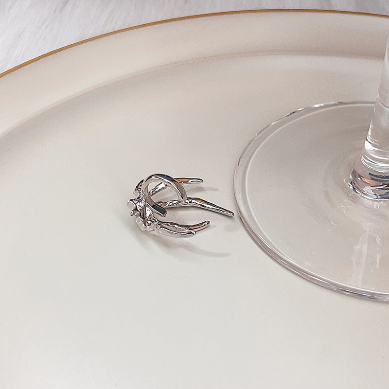 Cool European And American Retro Metallic Spider Ear Clip Unique Design Cool Style