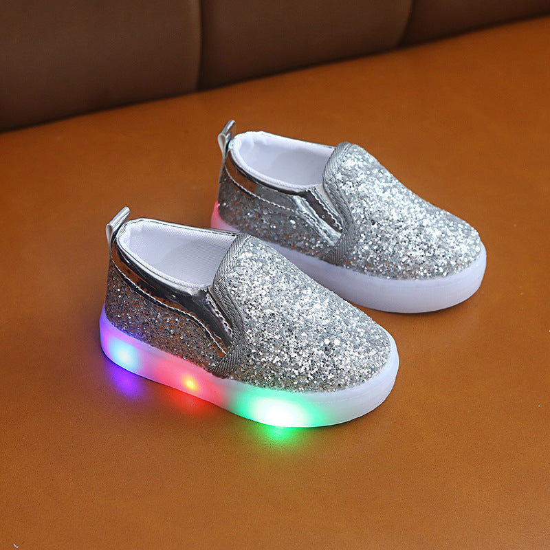Zapatillas de deporte LED para niños Zapatillas de deporte iluminadas para bebés y niños pequeños Zapatos ligeros con lentejuelas para niñas