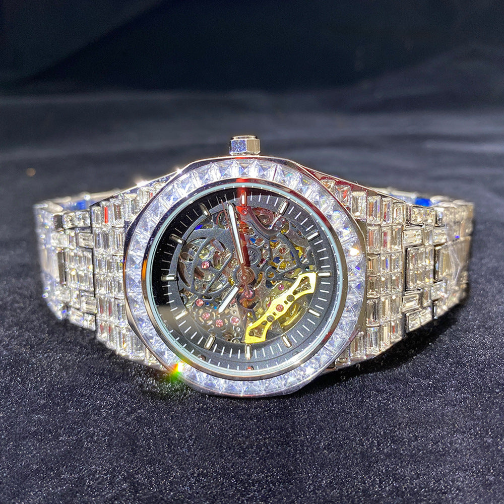 Reloj mecánico hueco luminoso con diamantes cuadrados completos de Hip Hop