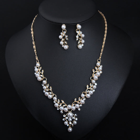 Suite de colliers et boucles d'oreilles en perles de strass simples