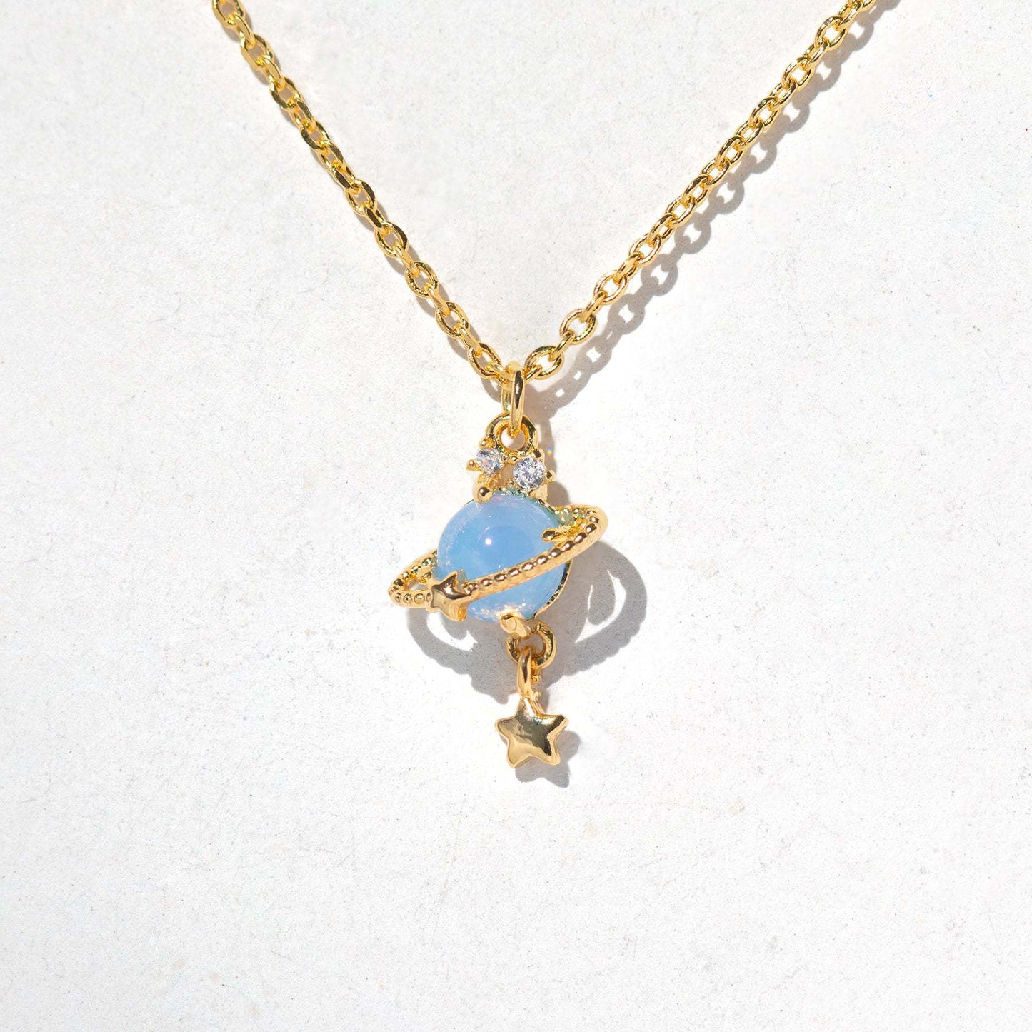 Exquisito collar envolvente de Saturno de lujo ligero