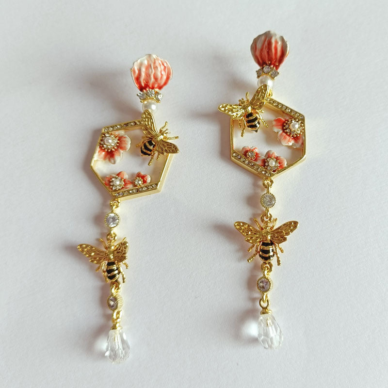Boucles d'oreilles douces et romantiques en forme d'abeille et de fleur pour femme