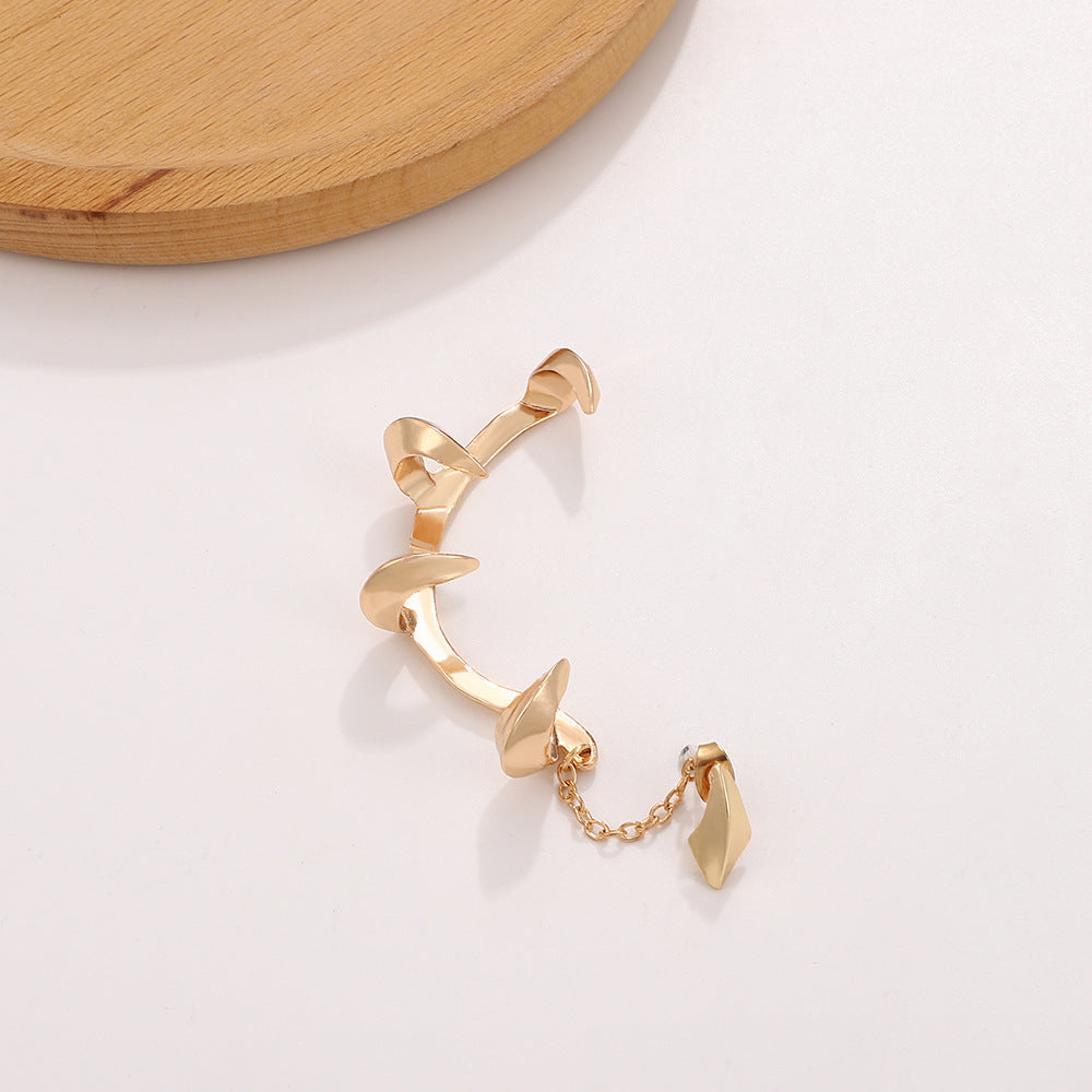 Mode féminine gothique démon Minions oreille suspendue