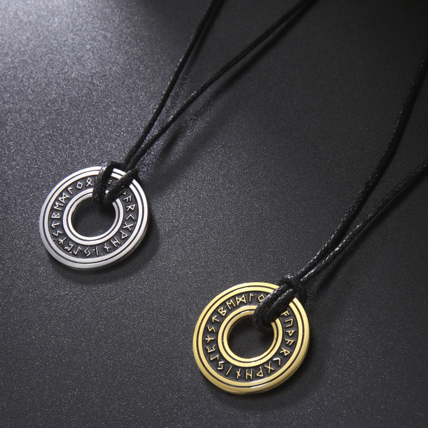 Collier avec pendentif en forme de cercle de runes viking vintage, ornement en acier inoxydable