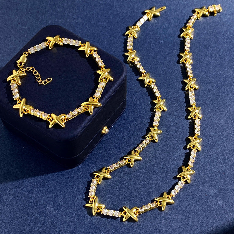 Fashion Metal Design Sense Necklace