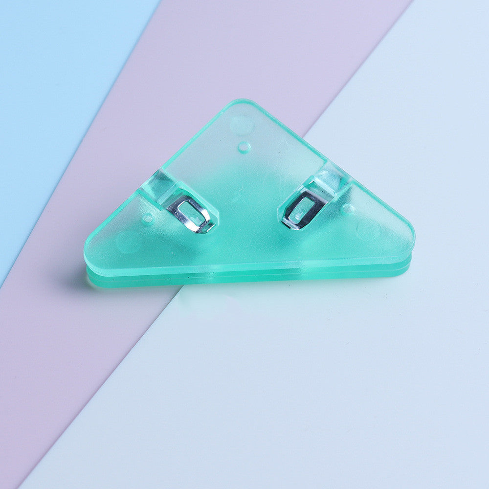 Clip de esquina de almacenamiento de archivos para estudiantes Ins