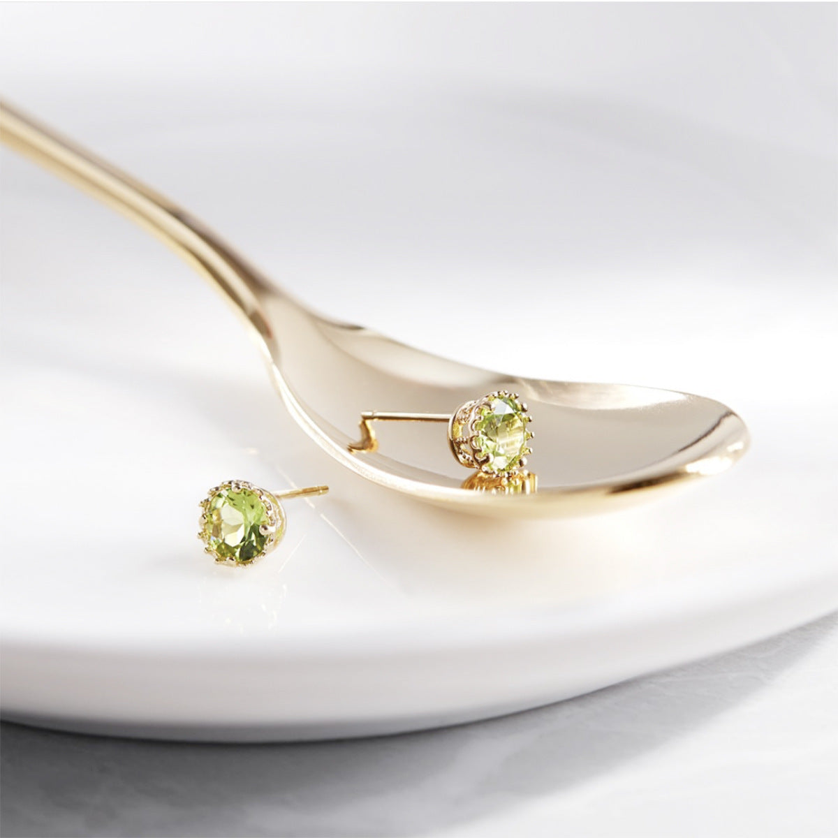 Pendientes de olivino natural para mujer