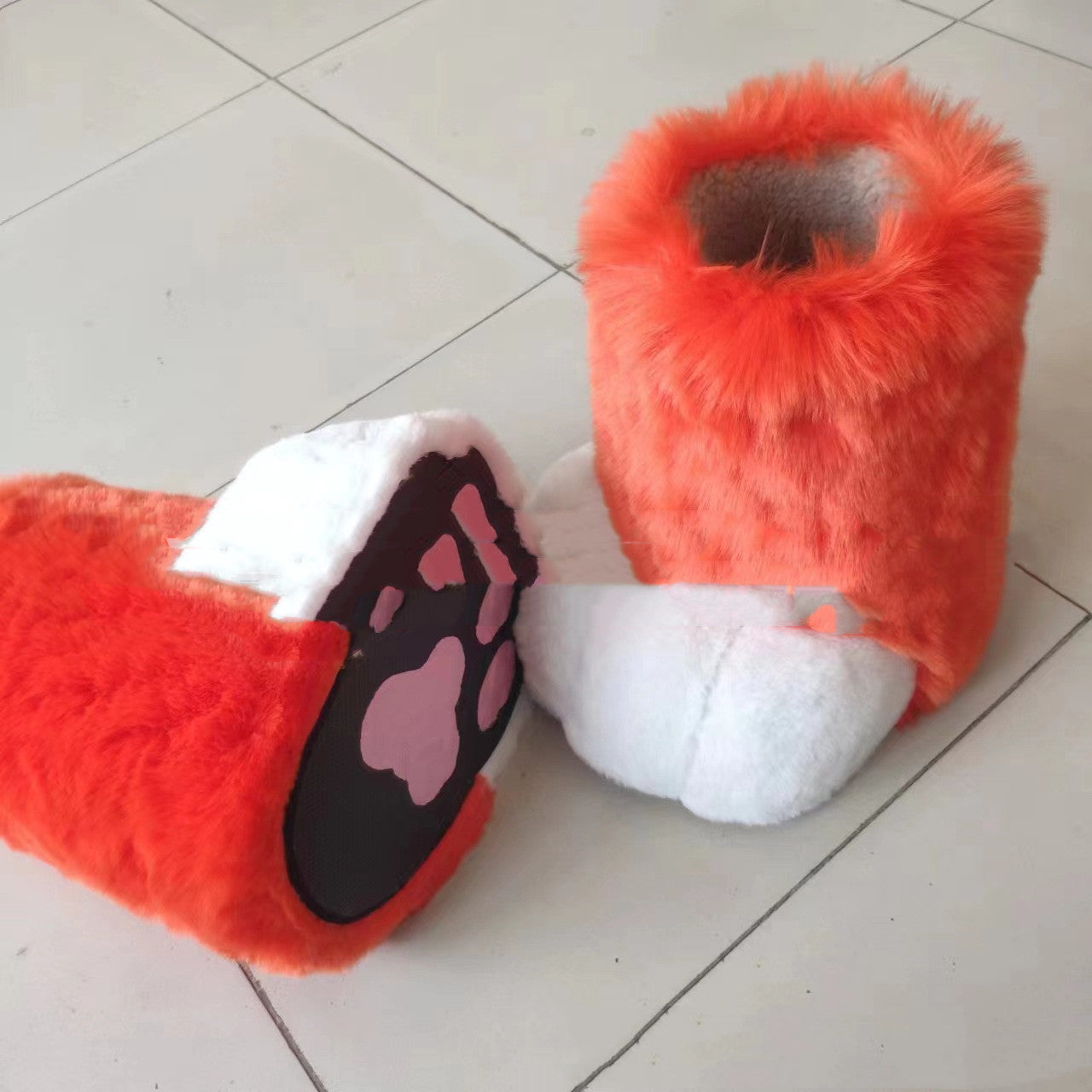 Chaussures de pied de bête d'extérieur à jambe droite mignonnes