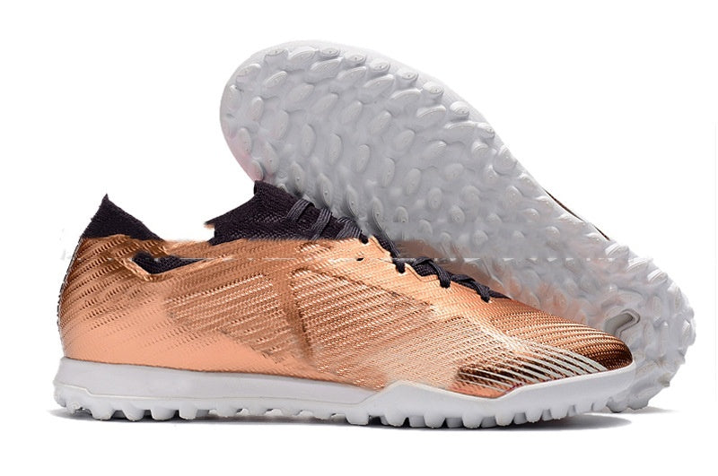 Zapatillas de deporte de fútbol con cojín para césped aireado MD impermeables de punto de caña baja