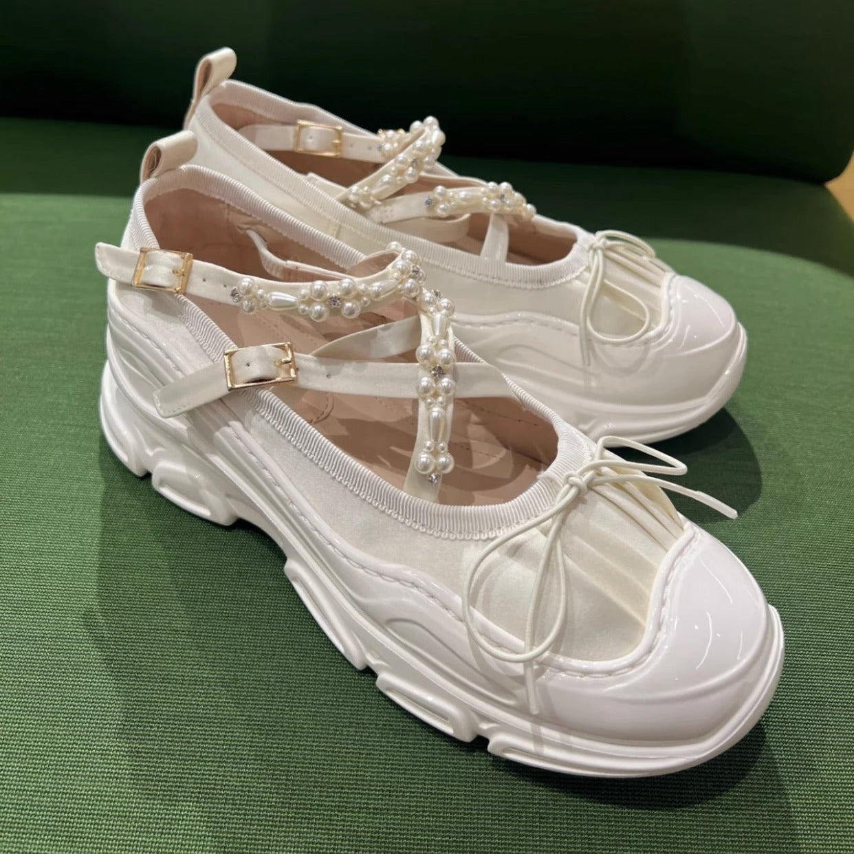 Chaussures de sport en cuir creux Muffin pour femmes